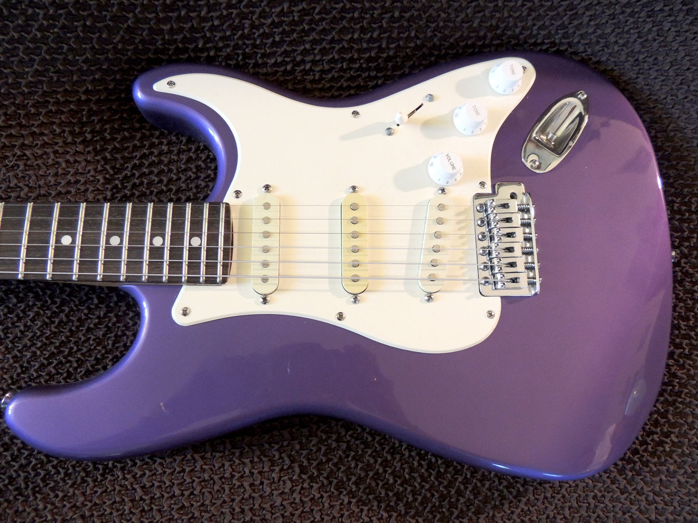 TOKAI CUSTOM EDITION 1986 IN RARE PURPLE FINISH SUPER CLEAN eBay